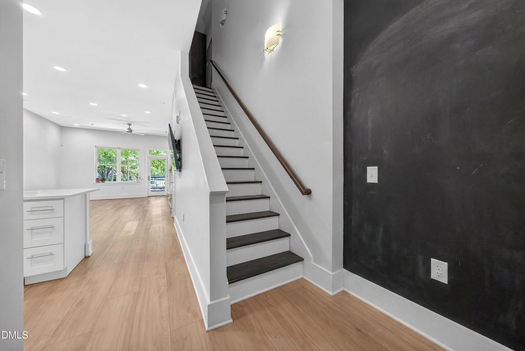 444 S Blount Street - Photo 7