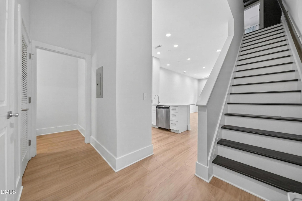 444 S Blount Street - Photo 8