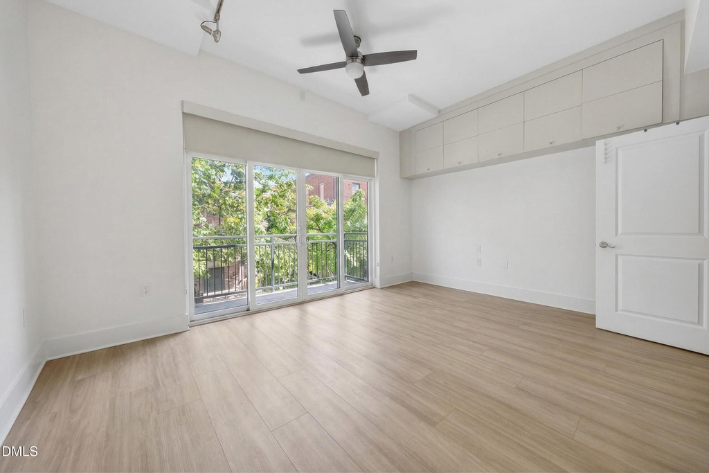 444 S Blount Street - Photo 13