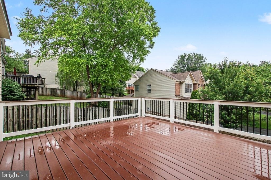 15812 Ibsen Place - Photo 11