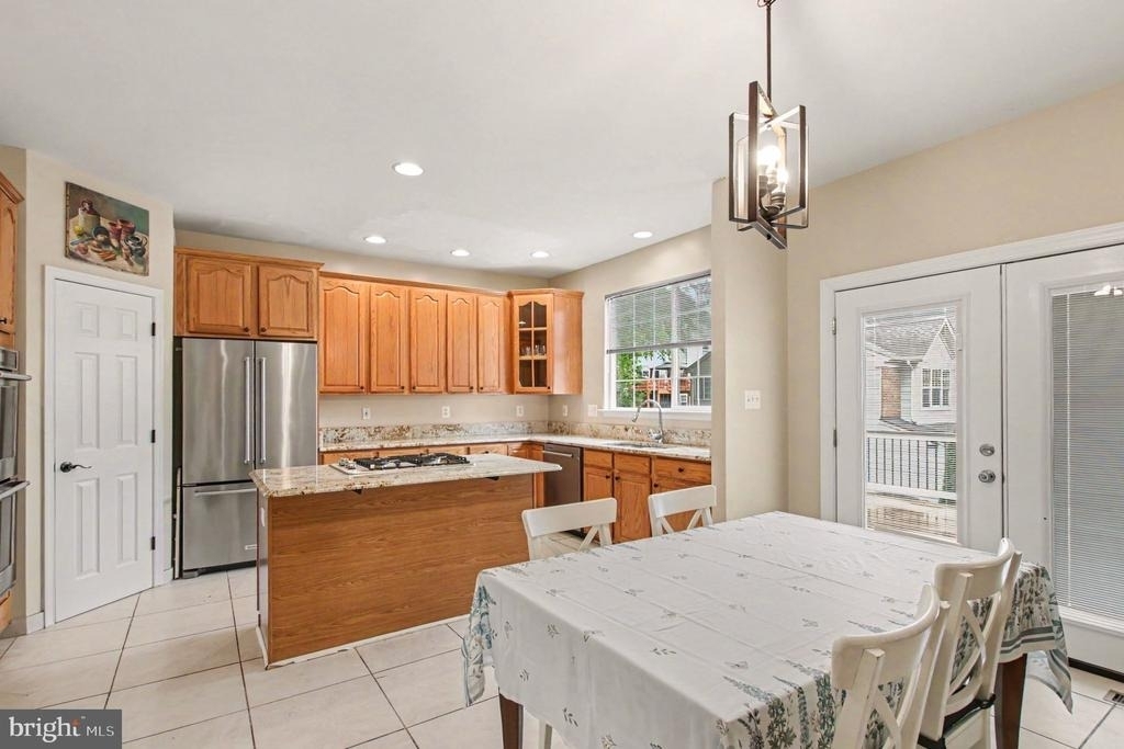15812 Ibsen Place - Photo 9