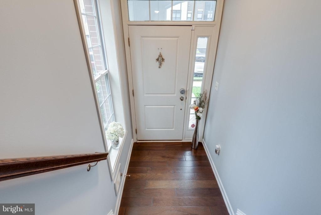 23564 Buckland Farm Terrace - Photo 4