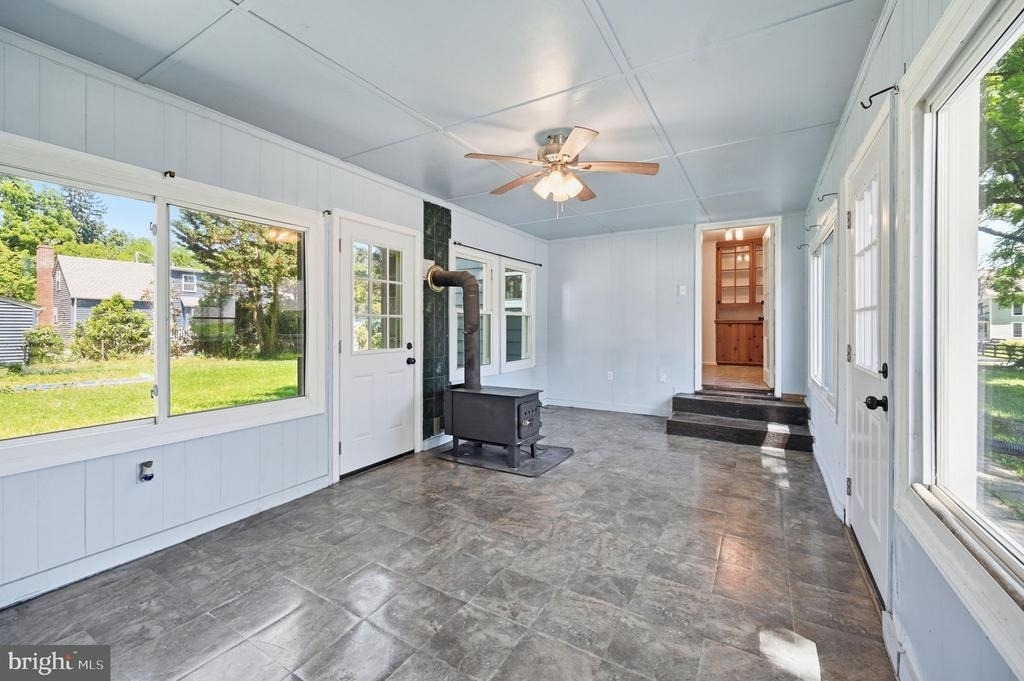 44 S Woodlawn Avenue - Photo 14