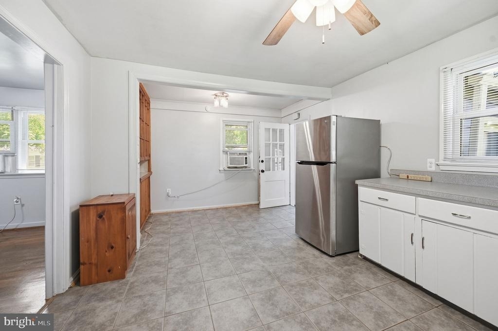 44 S Woodlawn Avenue - Photo 11