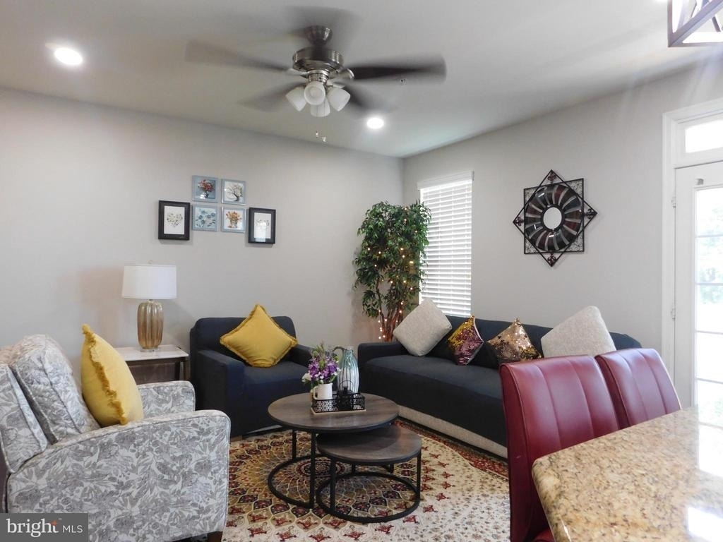 43389 Town Gate Square - Photo 4