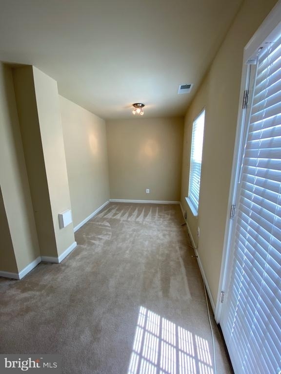 25232 Demilton Terrace - Photo 18