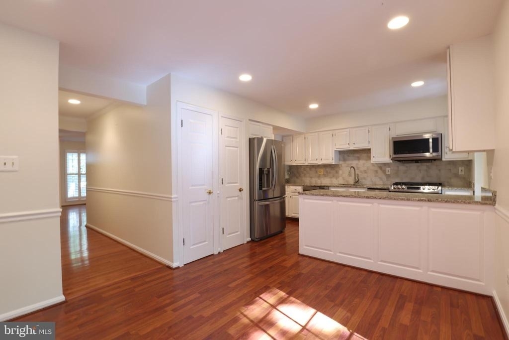 2184 Pond View Court - Photo 12