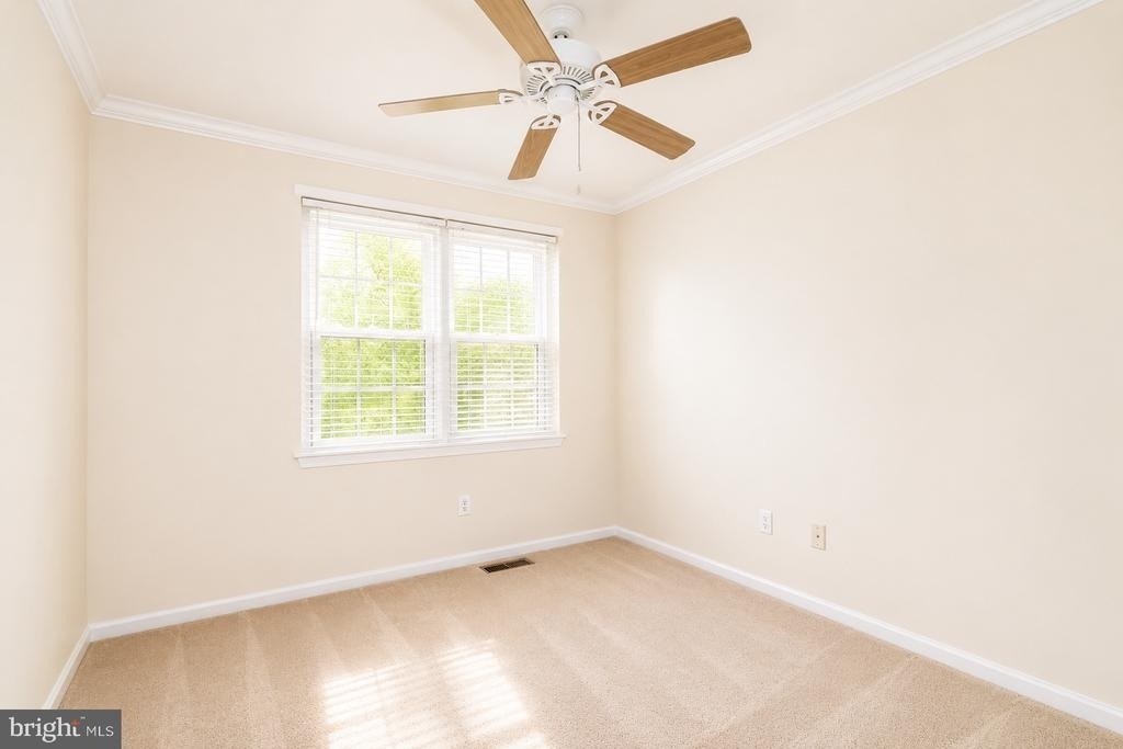2184 Pond View Court - Photo 23