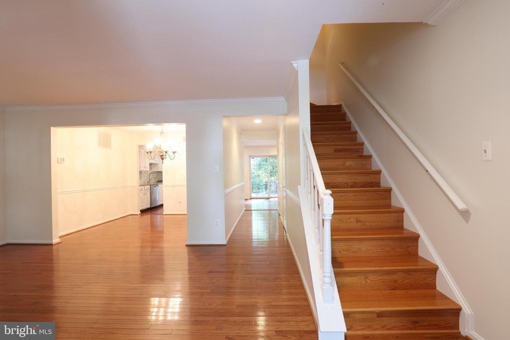 2184 Pond View Court - Photo 2