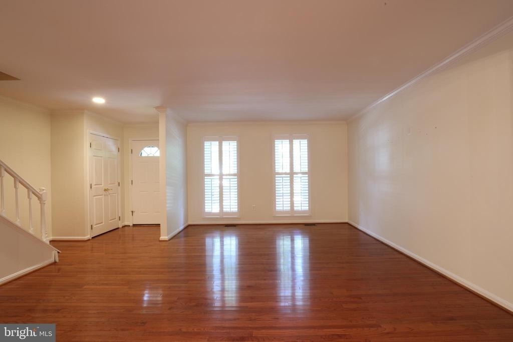 2184 Pond View Court - Photo 6