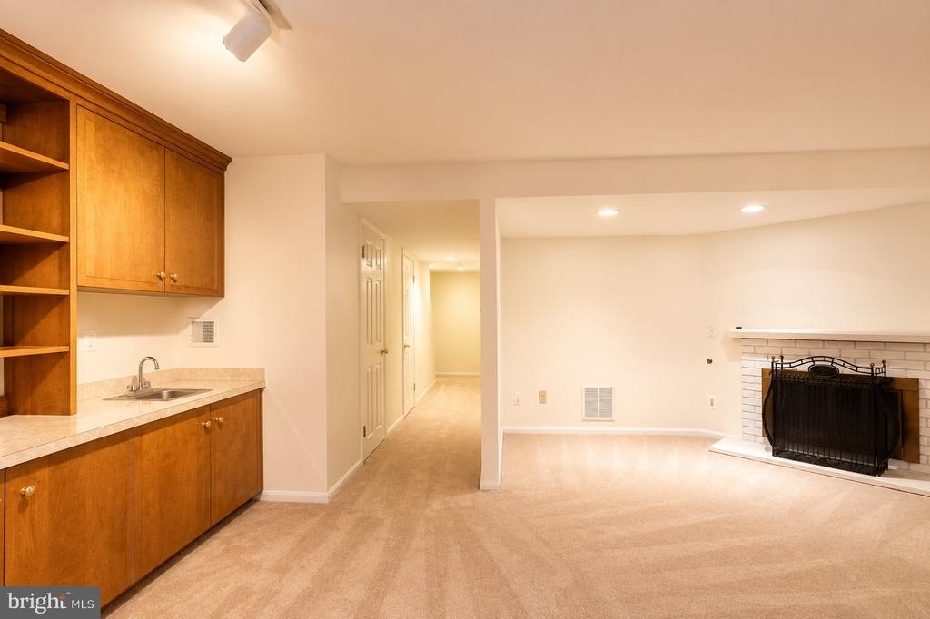 2184 Pond View Court - Photo 28