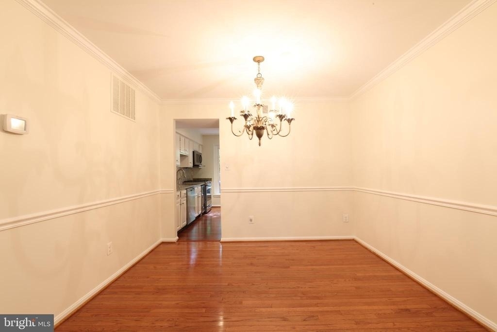 2184 Pond View Court - Photo 7