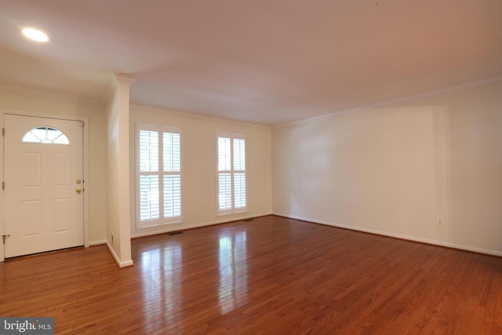 2184 Pond View Court - Photo 5