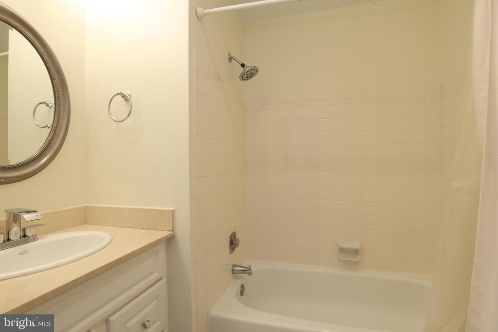 2184 Pond View Court - Photo 25
