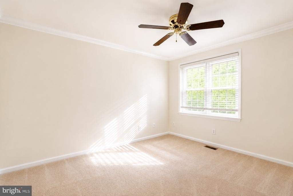 2184 Pond View Court - Photo 22