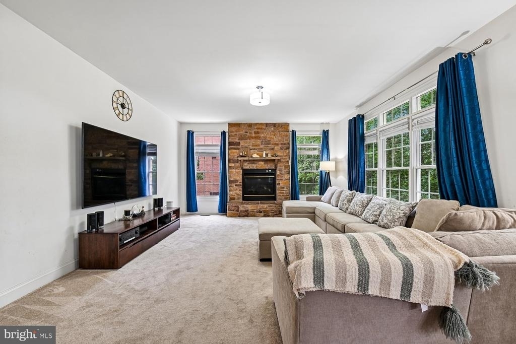 2375 Jawed Place - Photo 9