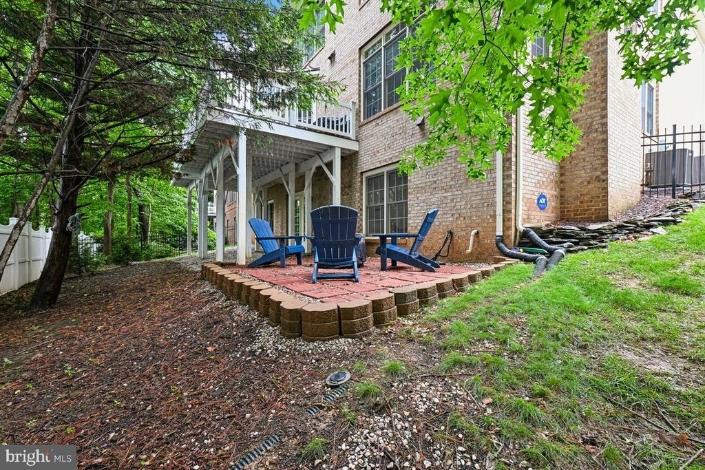 2375 Jawed Place - Photo 29