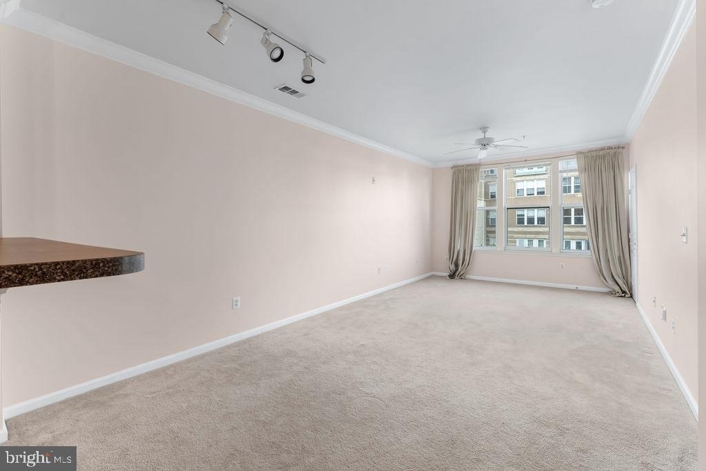 12000 Market Street - Photo 6