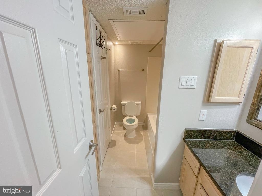 1524 Lincoln Way - Photo 13