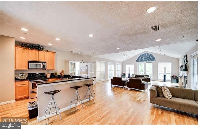 1524 Lincoln Way - Photo 19