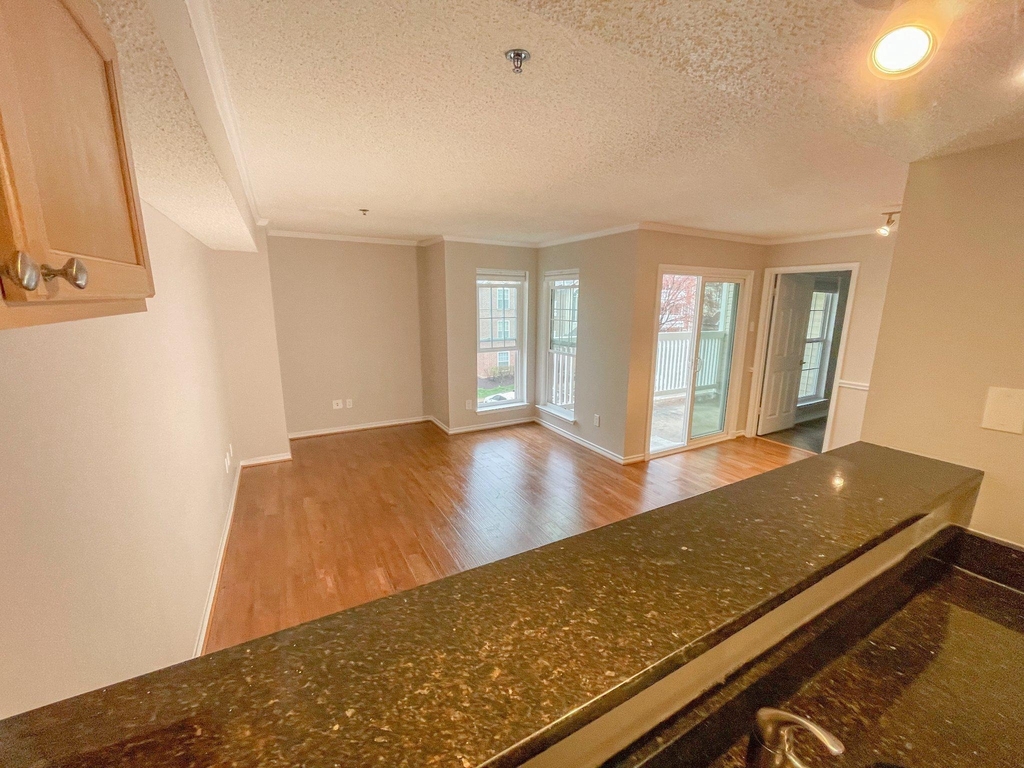 1524 Lincoln Way - Photo 1