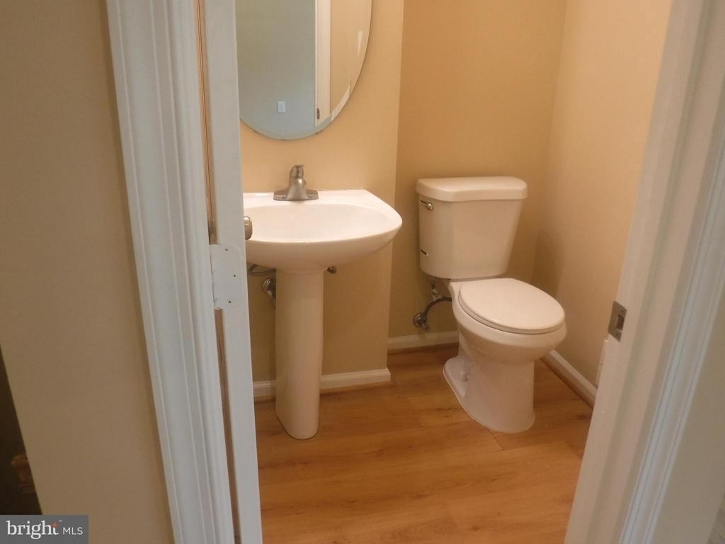 8714 Wadebrook Terrace - Photo 4