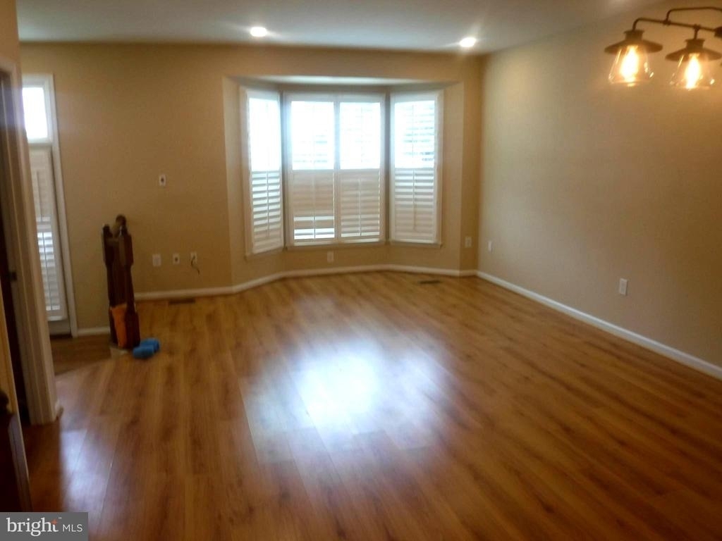 8714 Wadebrook Terrace - Photo 5