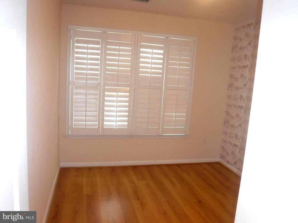 8714 Wadebrook Terrace - Photo 16