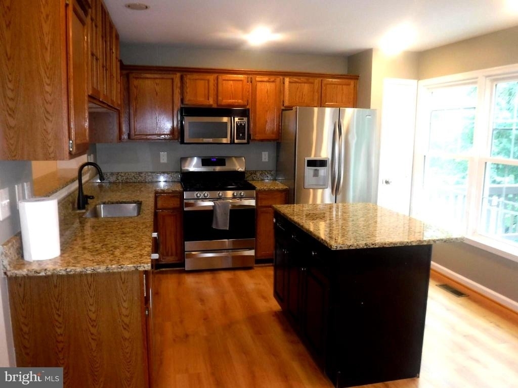 8714 Wadebrook Terrace - Photo 10