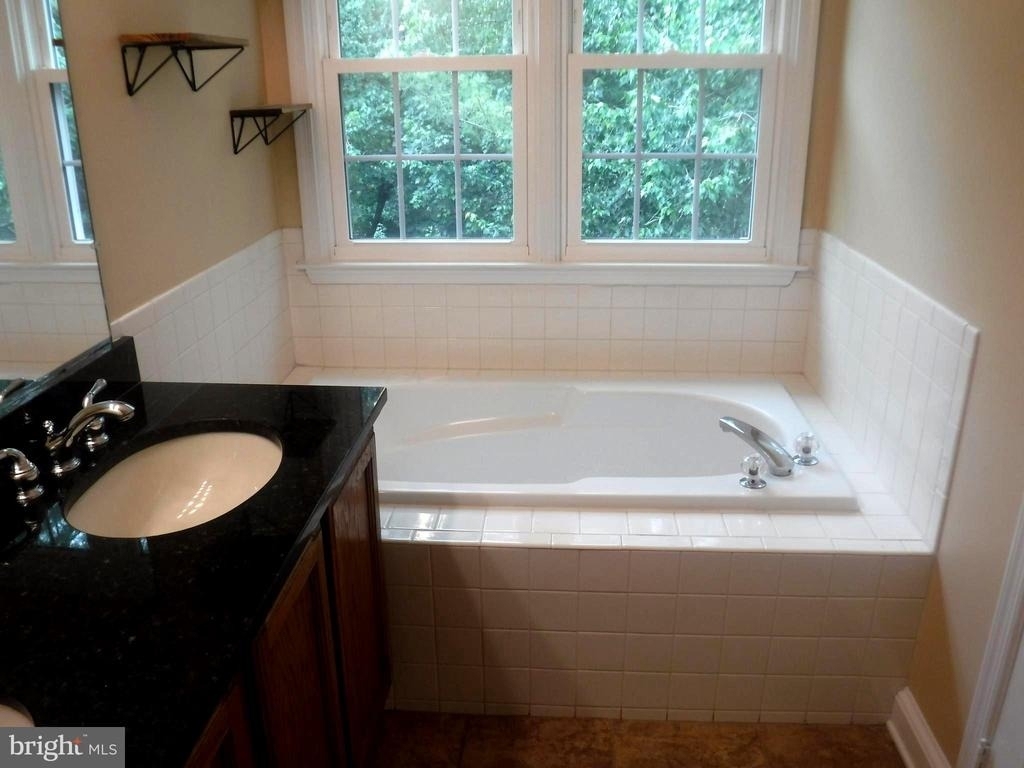 8714 Wadebrook Terrace - Photo 22