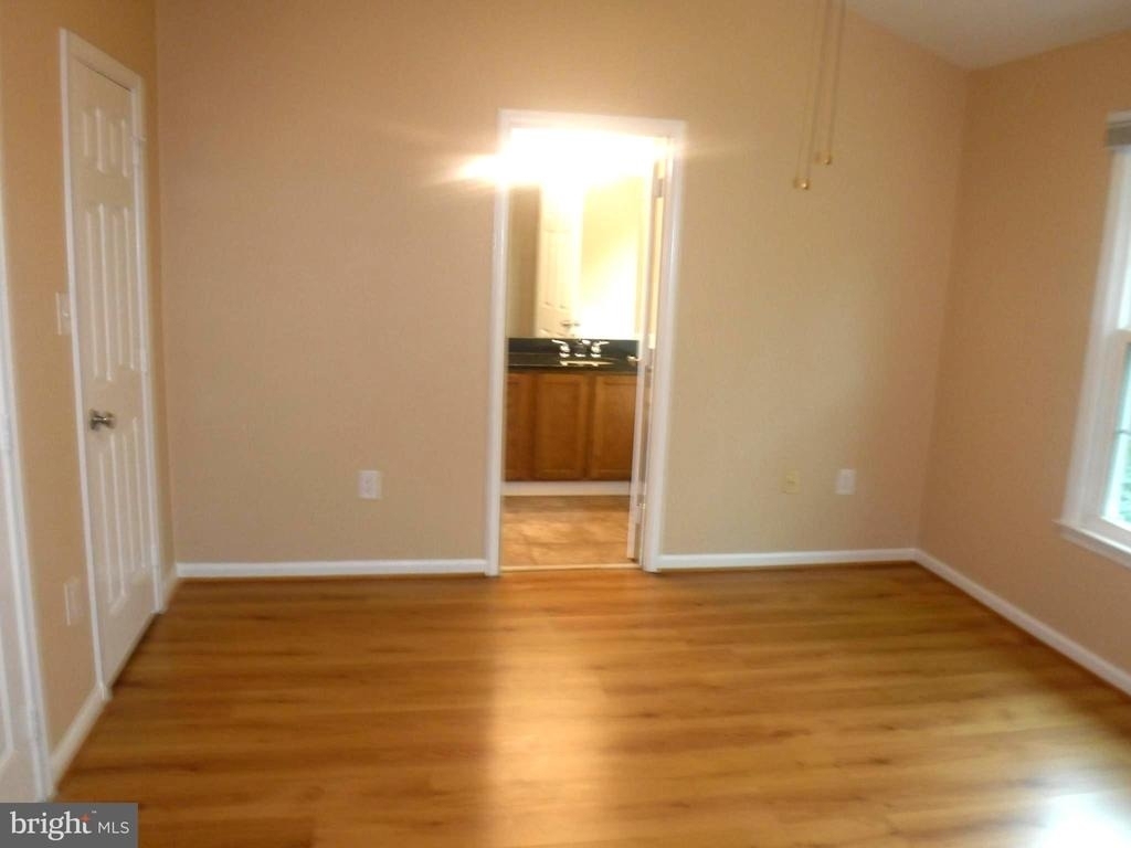 8714 Wadebrook Terrace - Photo 19