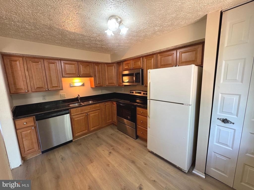 10303 Granite Creek Lane - Photo 6
