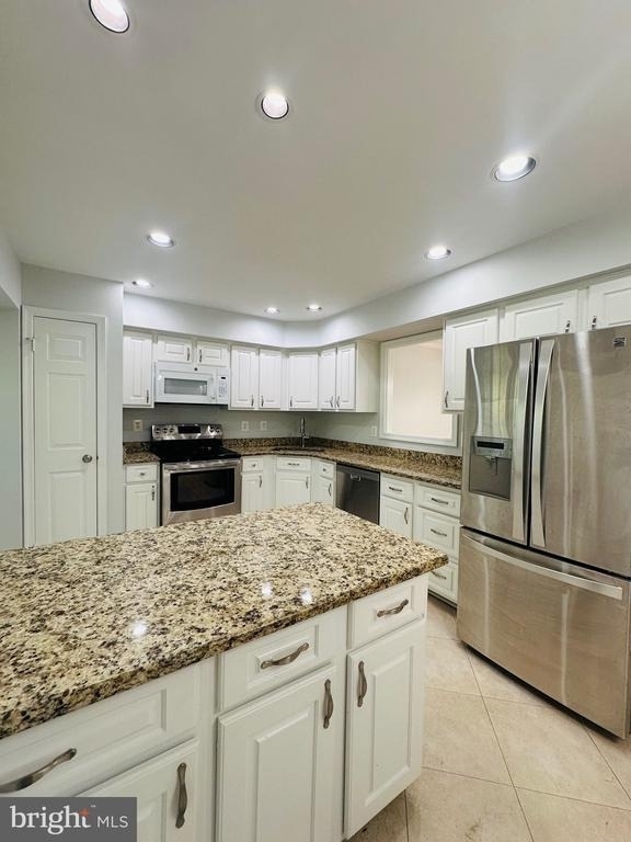 5178 Kimscott Court - Photo 3