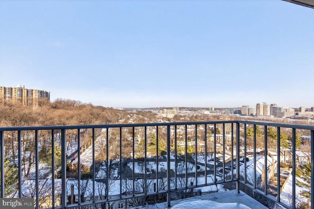2059 Huntington Avenue - Photo 2