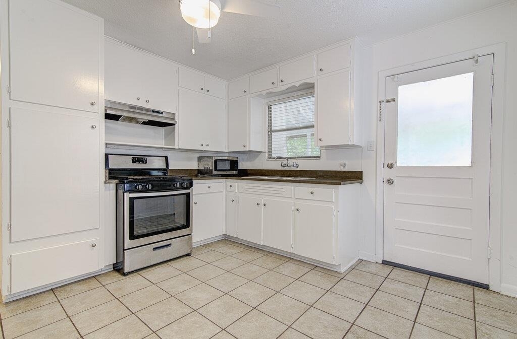 1711 Brentwood St - Photo 6