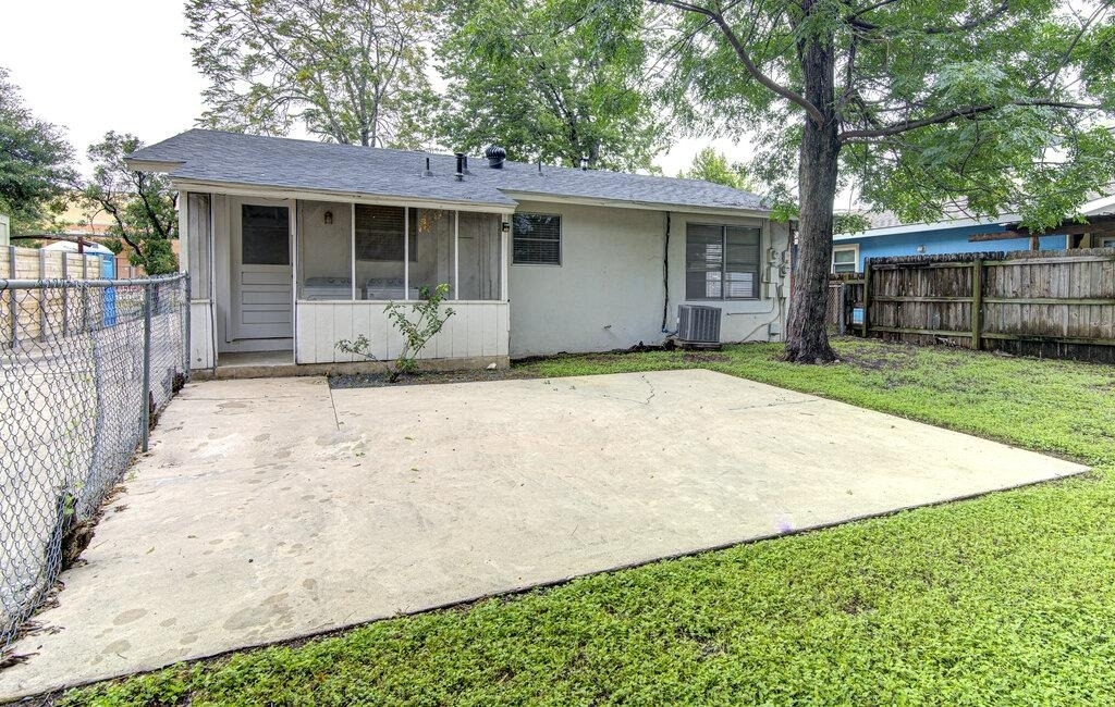1711 Brentwood St - Photo 17