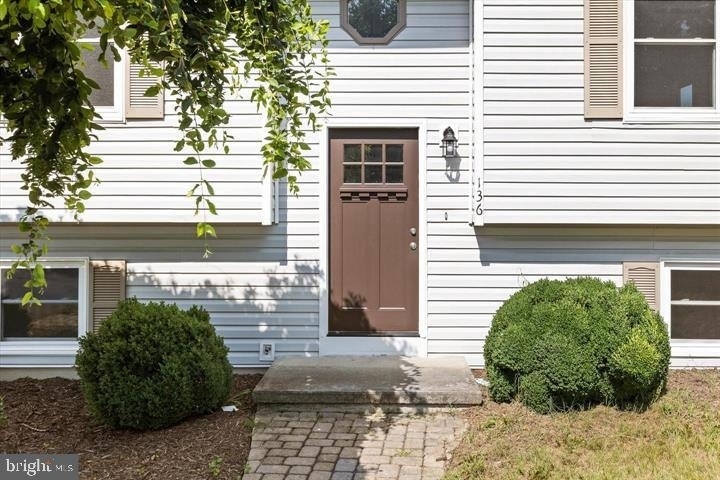 136 Nightingale Avenue - Photo 3
