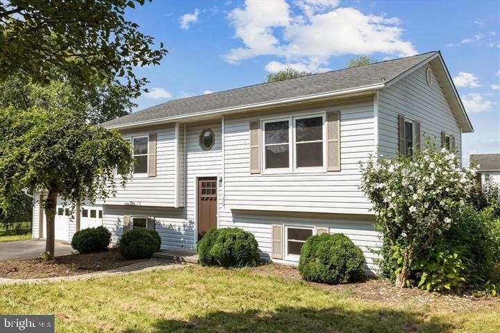 136 Nightingale Avenue - Photo 1