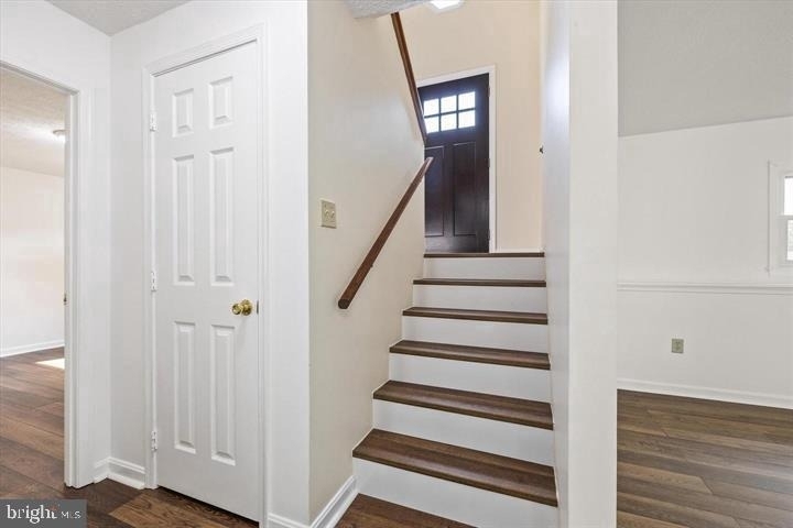 136 Nightingale Avenue - Photo 18