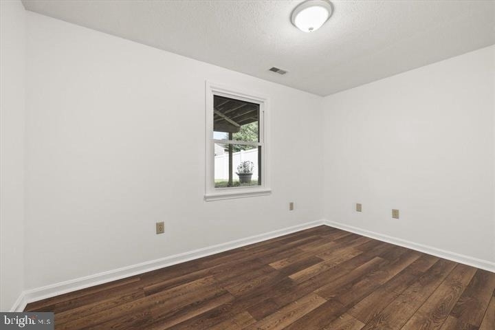 136 Nightingale Avenue - Photo 21
