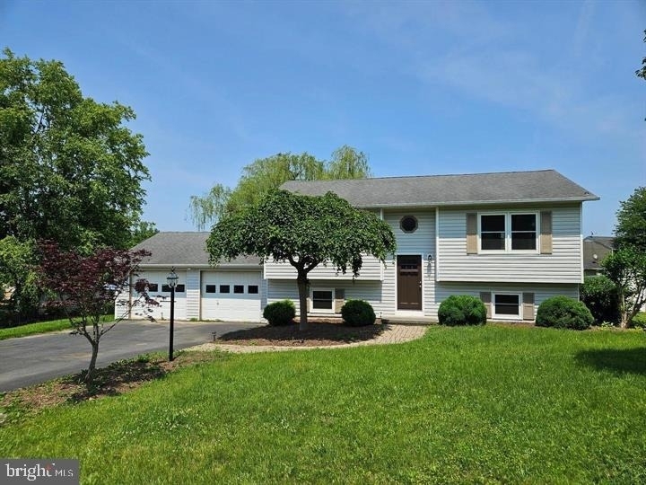 136 Nightingale Avenue - Photo 0