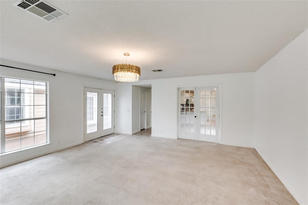 2106 Heather Dr - Photo 14