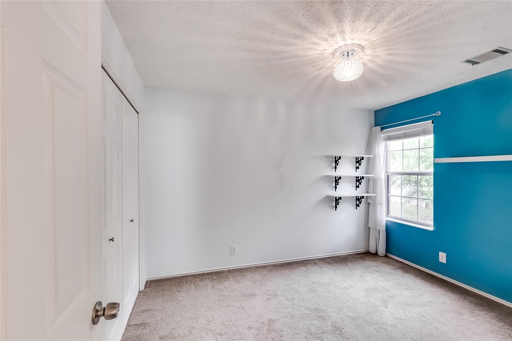 2106 Heather Dr - Photo 23