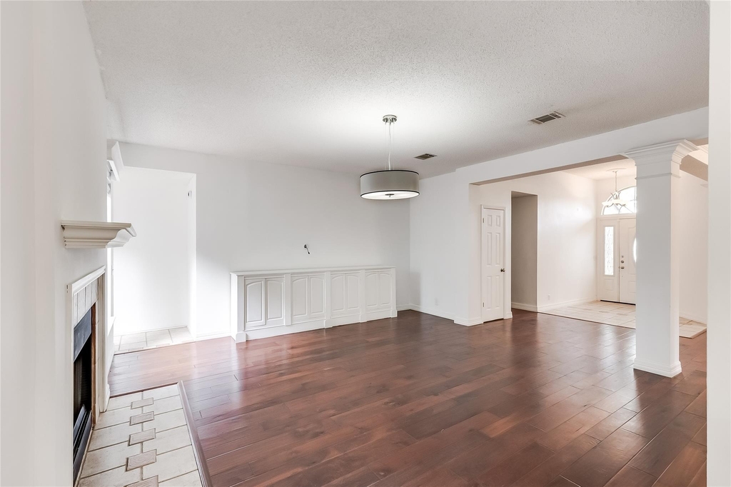2106 Heather Dr - Photo 8