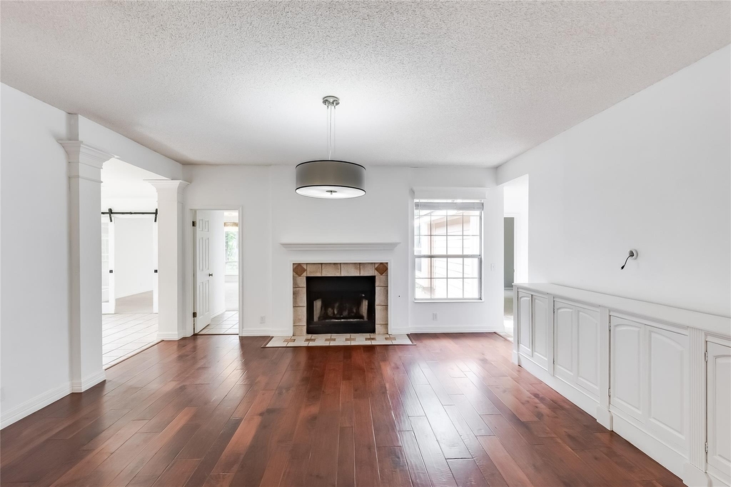 2106 Heather Dr - Photo 6