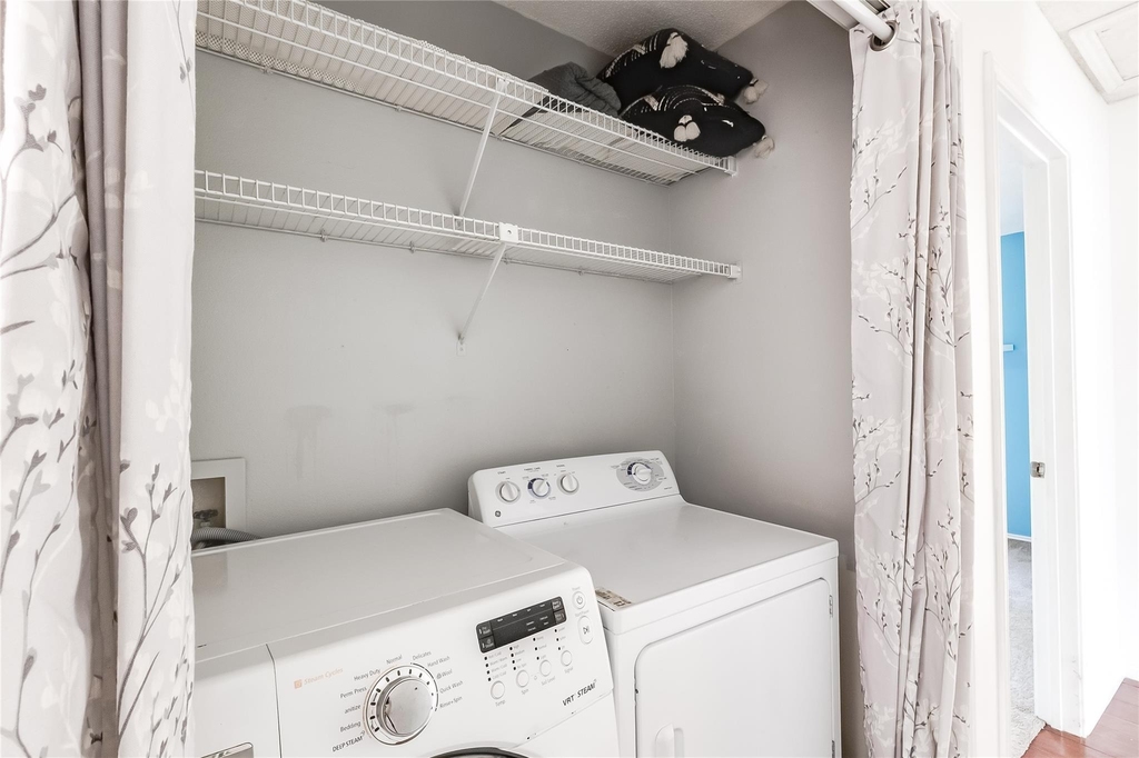 2106 Heather Dr - Photo 28