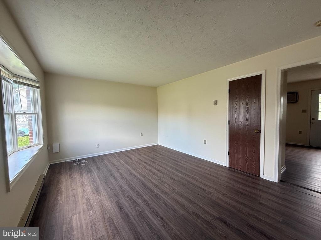 110 Cascade Circle - Photo 1