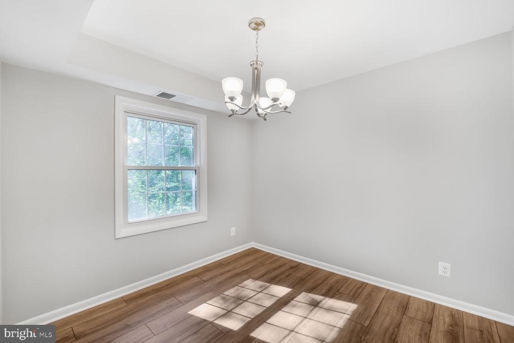 3860 Lyndhurst Drive - Photo 6
