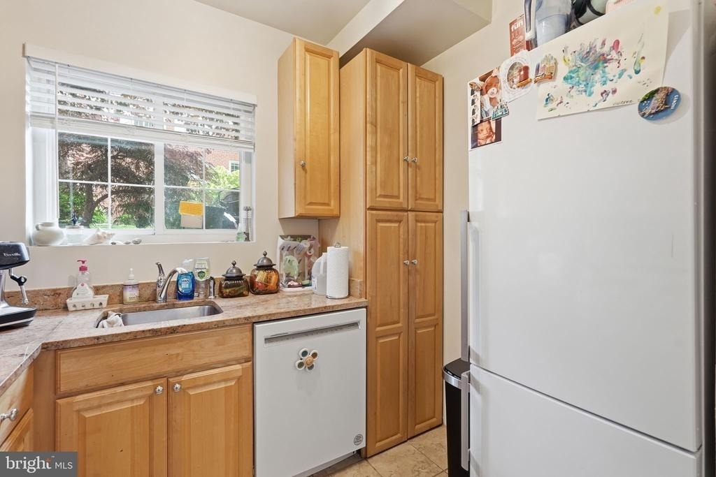 3727 Lyons Lane - Photo 6