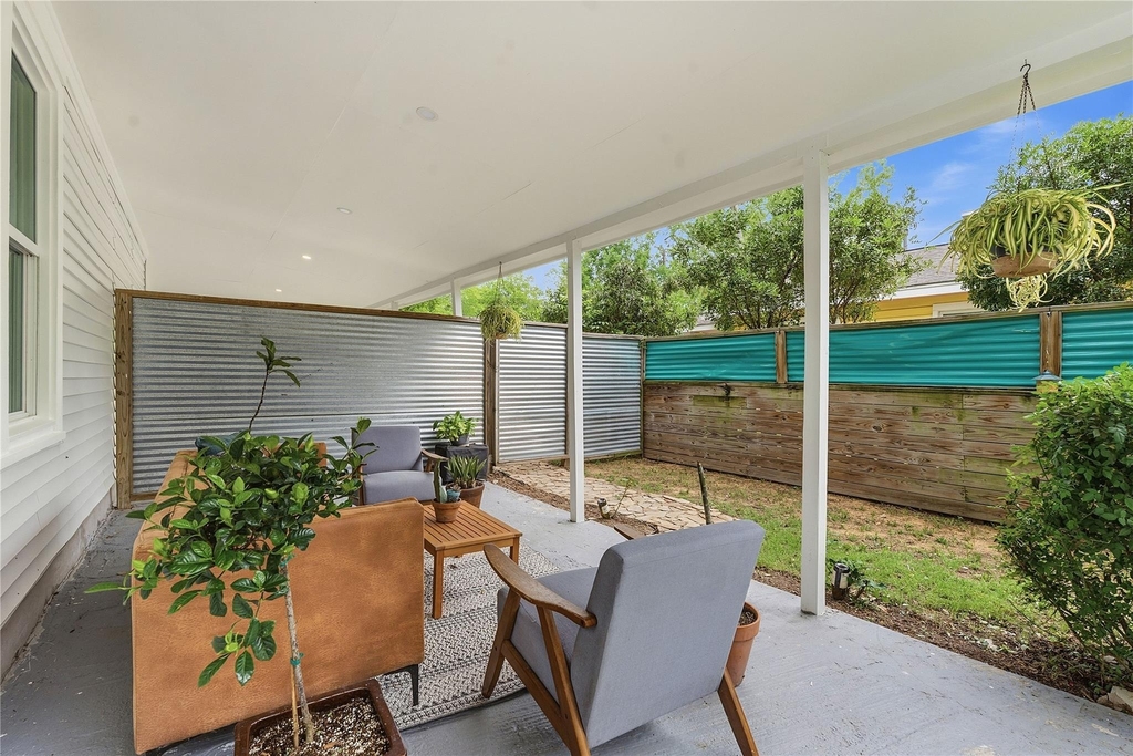 1122 Gunter St - Photo 26